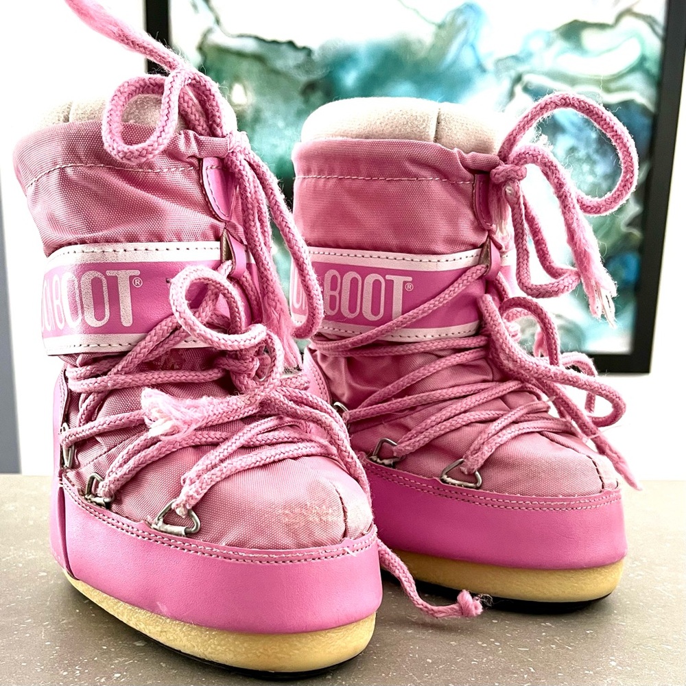 Moon Boot light pink